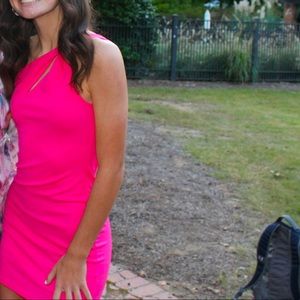 Super cute hot pink party dress!!